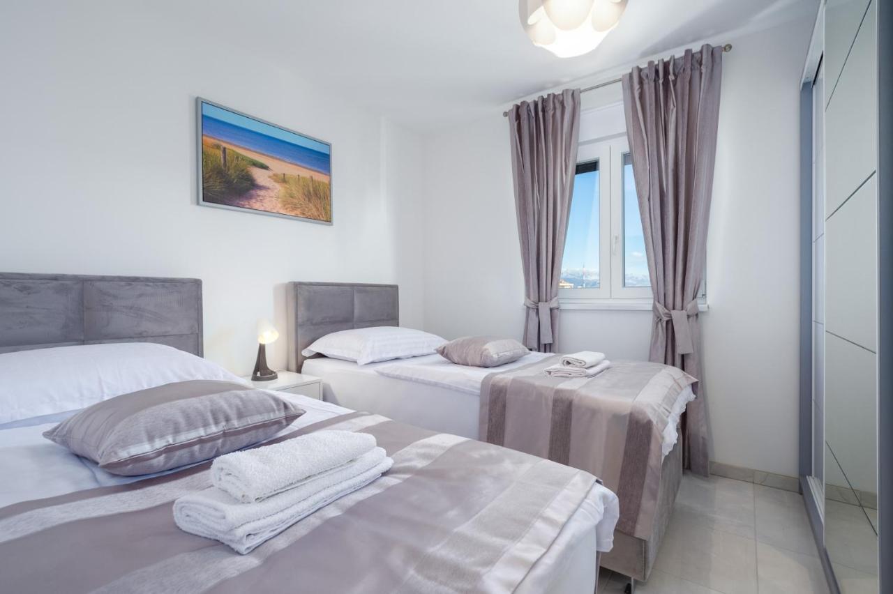 Sea Vista Apartments Kastela Exterior photo